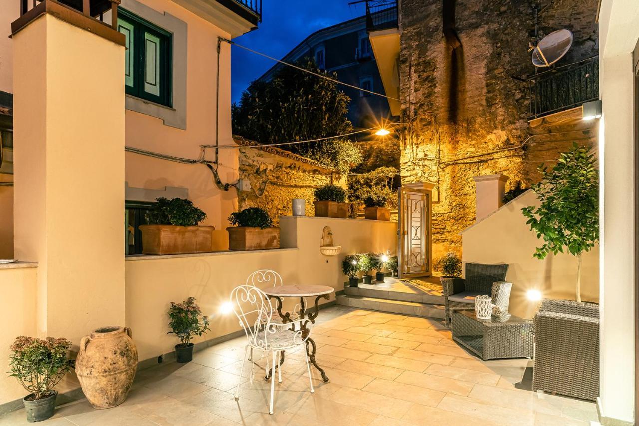 Bed and Breakfast De Gulia Charme&Relax Castellabate Exterior foto